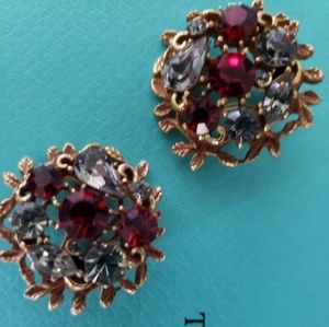 Beautiful vintage clip earrings